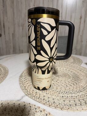 Stanley ProPour- Wild Blooms Mother’s Day 2026